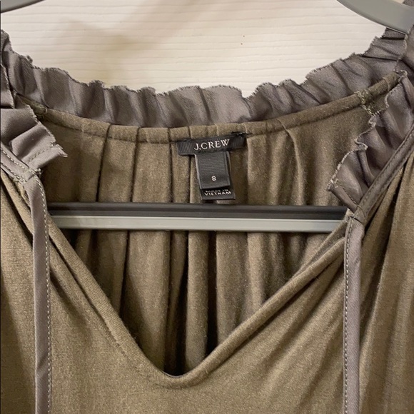 J Crew Ruffle Top - Picture 2 of 4
